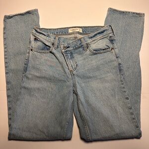 Abercrombie 90s Straight Mid Rise Crossover Jeans